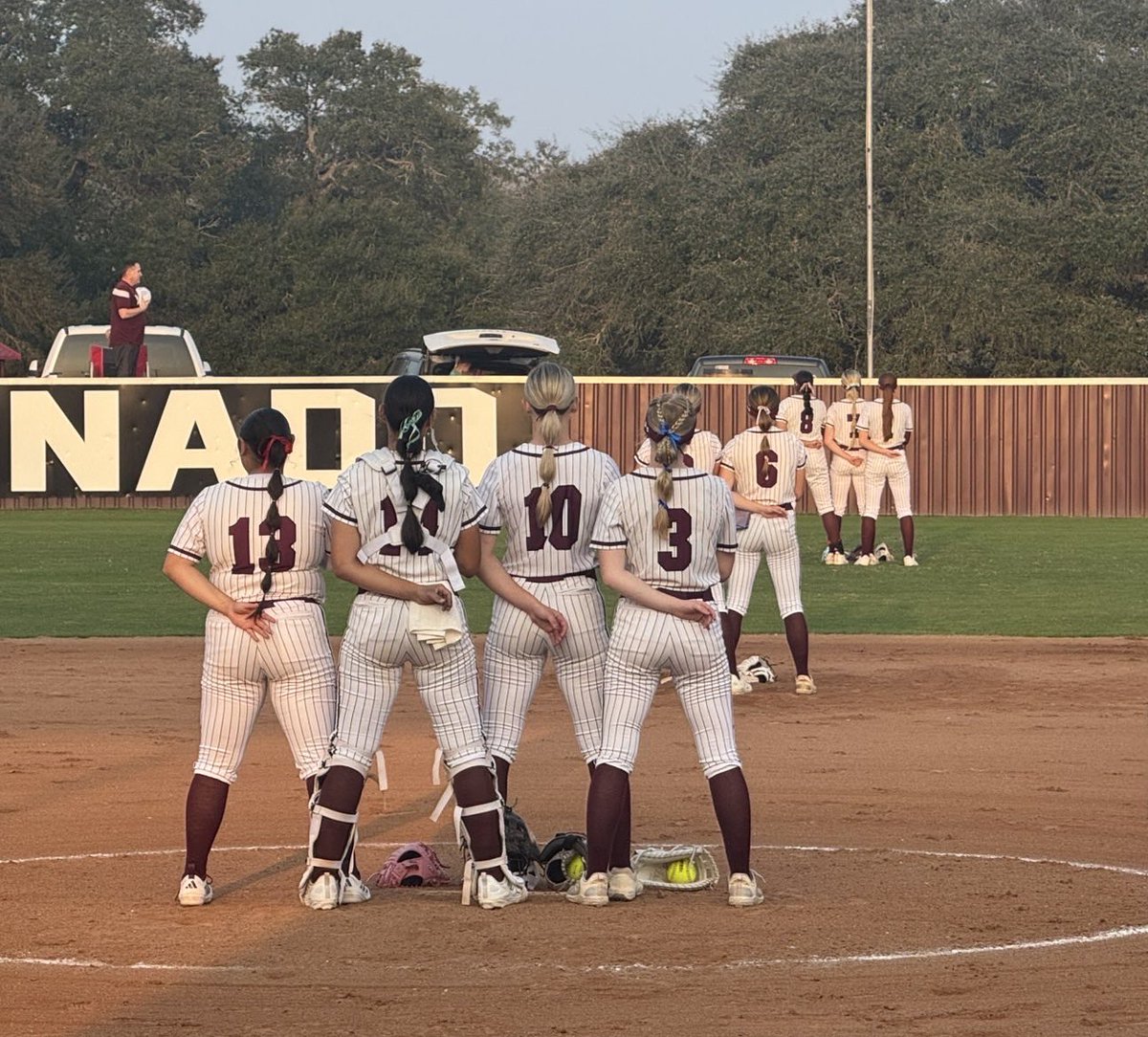 Saylor Bures tweet media