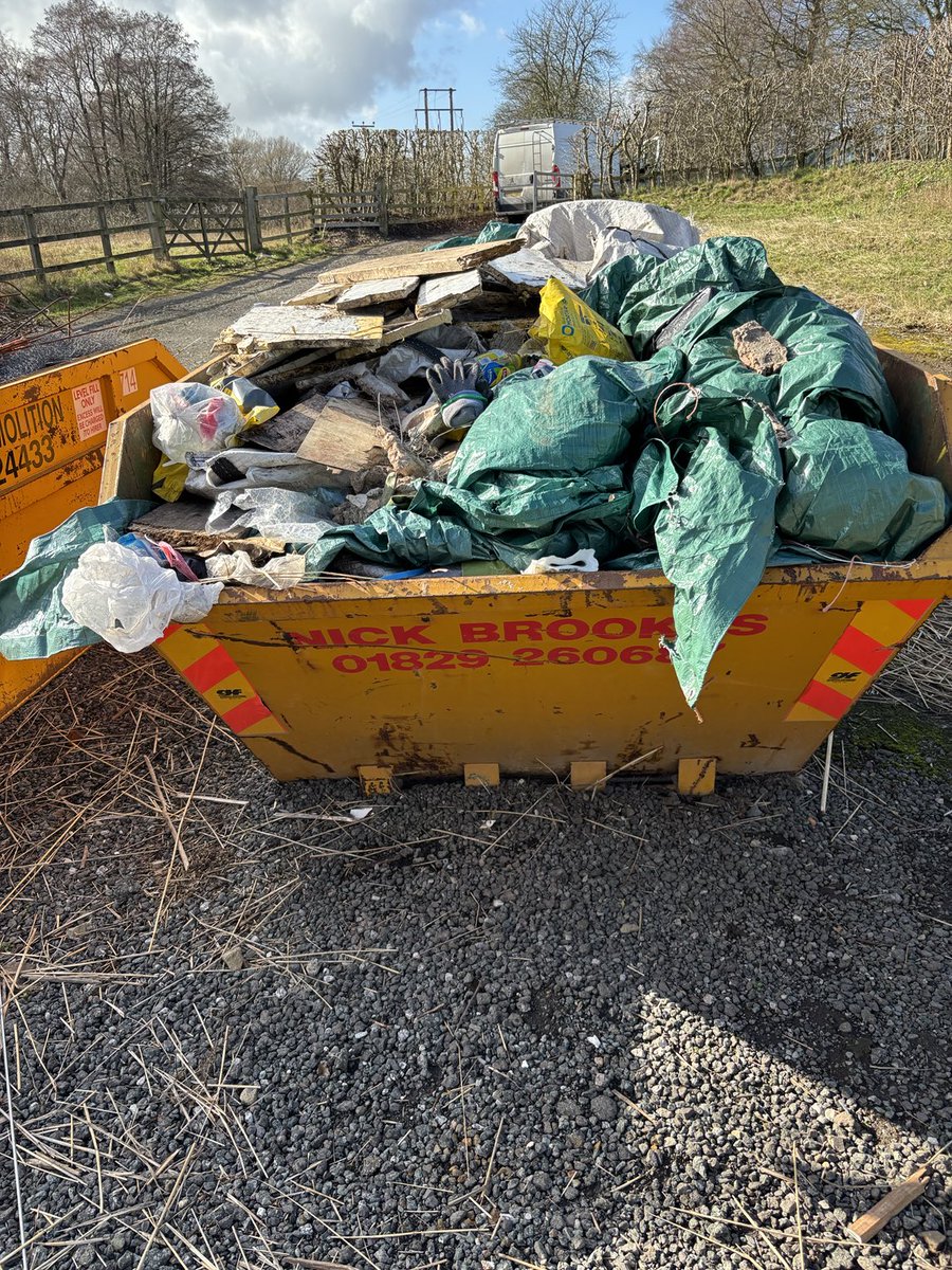 Master Thatchers Ltd tweet media