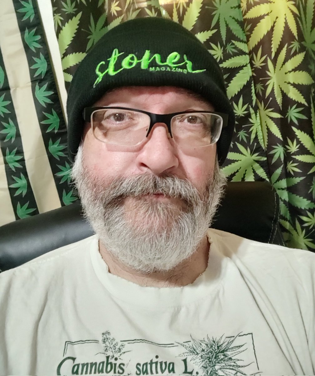 Just when you thought I couldn't get any hotter! 

Make sure you're following <a href="/stonermag420/">Stoner Magazine</a>! You'll be hearing a lot about them!