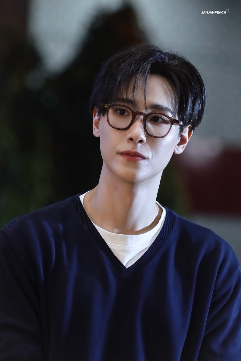 janjanpeach's tweet photo. อย่าให้เฮียเนียร์ได้นิ่ง เราจะตุยกันหมด!!

@jnnrrs 
#MyRomanceScammerEP4
#junniorrs https://t.co/TC9tvRiEMA