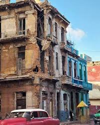 La Unión Soviética proporcionó a Cuba aproximadamente 65 mil millones de dólares en ayuda económica entre 1960 y 1990. Para tener una comparación, el Plan Marshall, totalizó alrededor de 13 mil millones de dólares entre 1948 y 1951.
Los zurdos mongos llorando por el “bloqueo” a