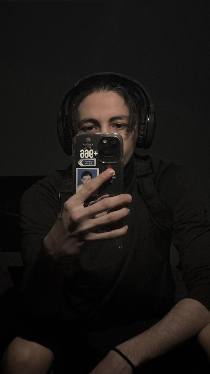 0bck_'s tweet photo. 🎧 https://t.co/RXQ69zKIce