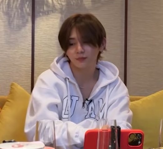 สโนว์ไวท์หนูรู๊กกกกกกก จะเป็นเมรีขี้เมาไม่ได้ มันผิดคอนเซปต์
😂😂😂