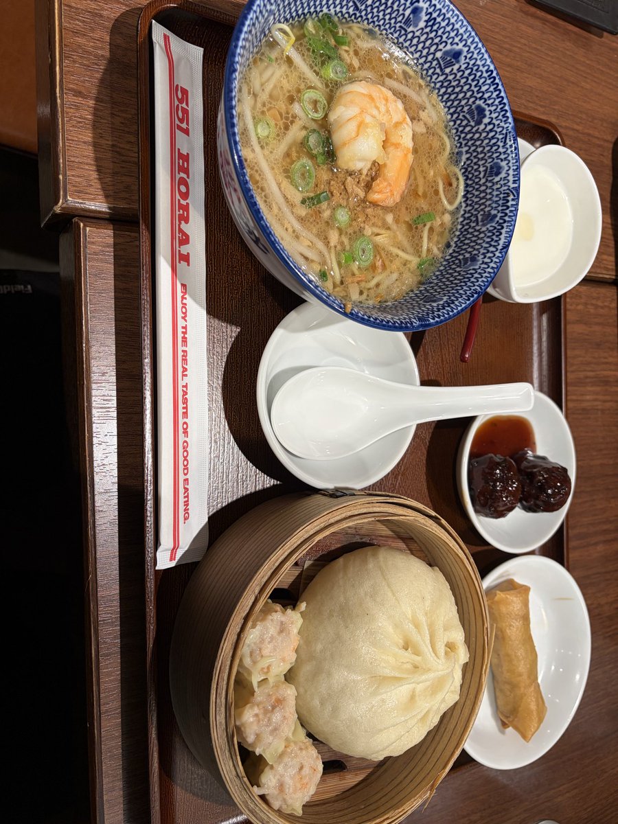 yu156mi's tweet photo. 2.22 夫婦大会（大阪）に参加してまいりました。

結果は真ん中より下でしたが、個人的には10数年ぶりの大阪を、初めての関西モルックを楽しめたと思います✨
開催してくださりありがとうございました♪
また交流&amp;対戦していただいた皆様ありがとうございました😊
素敵なご夫婦でいっぱいでした💕 https://t.co/qTj9wJ7fbc