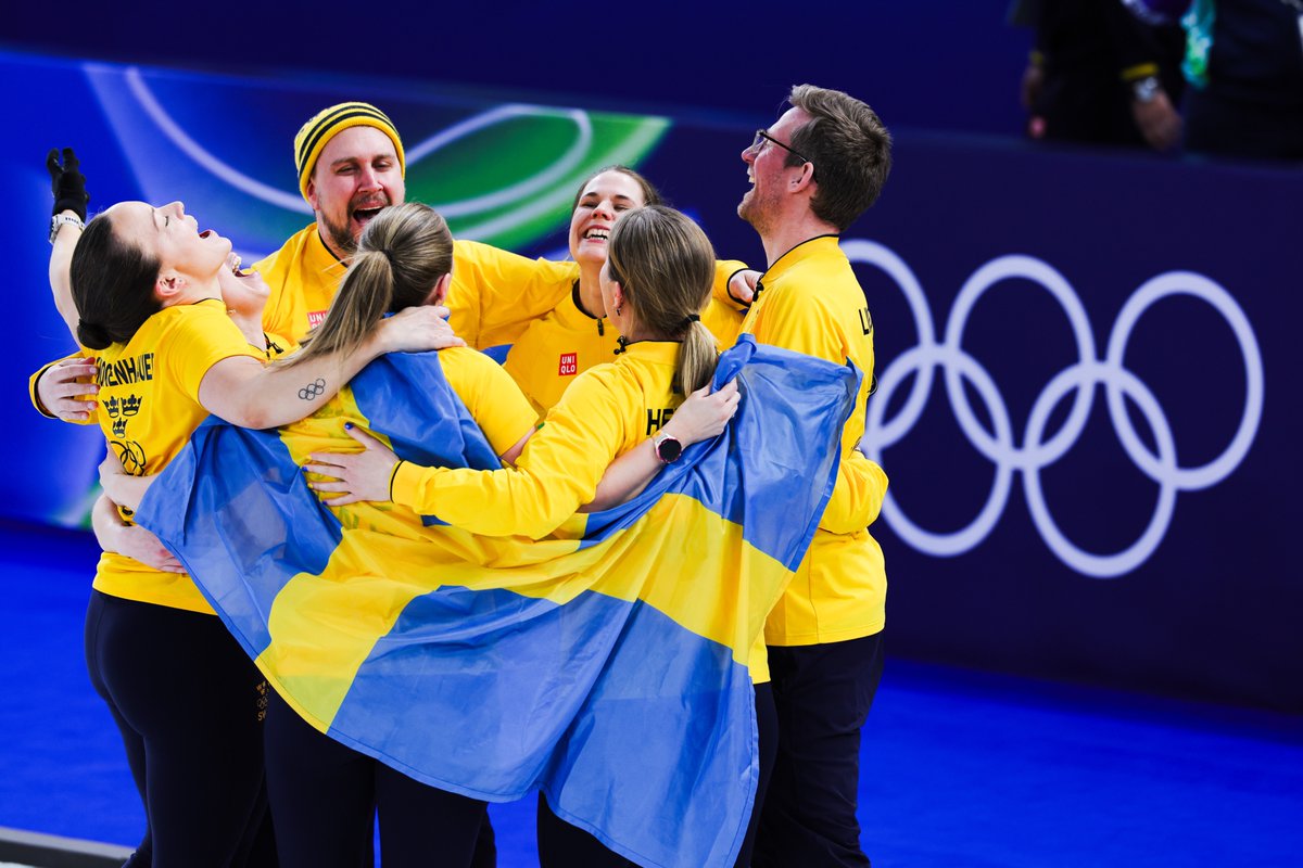 ON TOP OF THE WORLD! <a href="/TeamHasselborg/">Team Hasselborg</a> 🥇

#Curling #Olympics #MilanoCortina2026