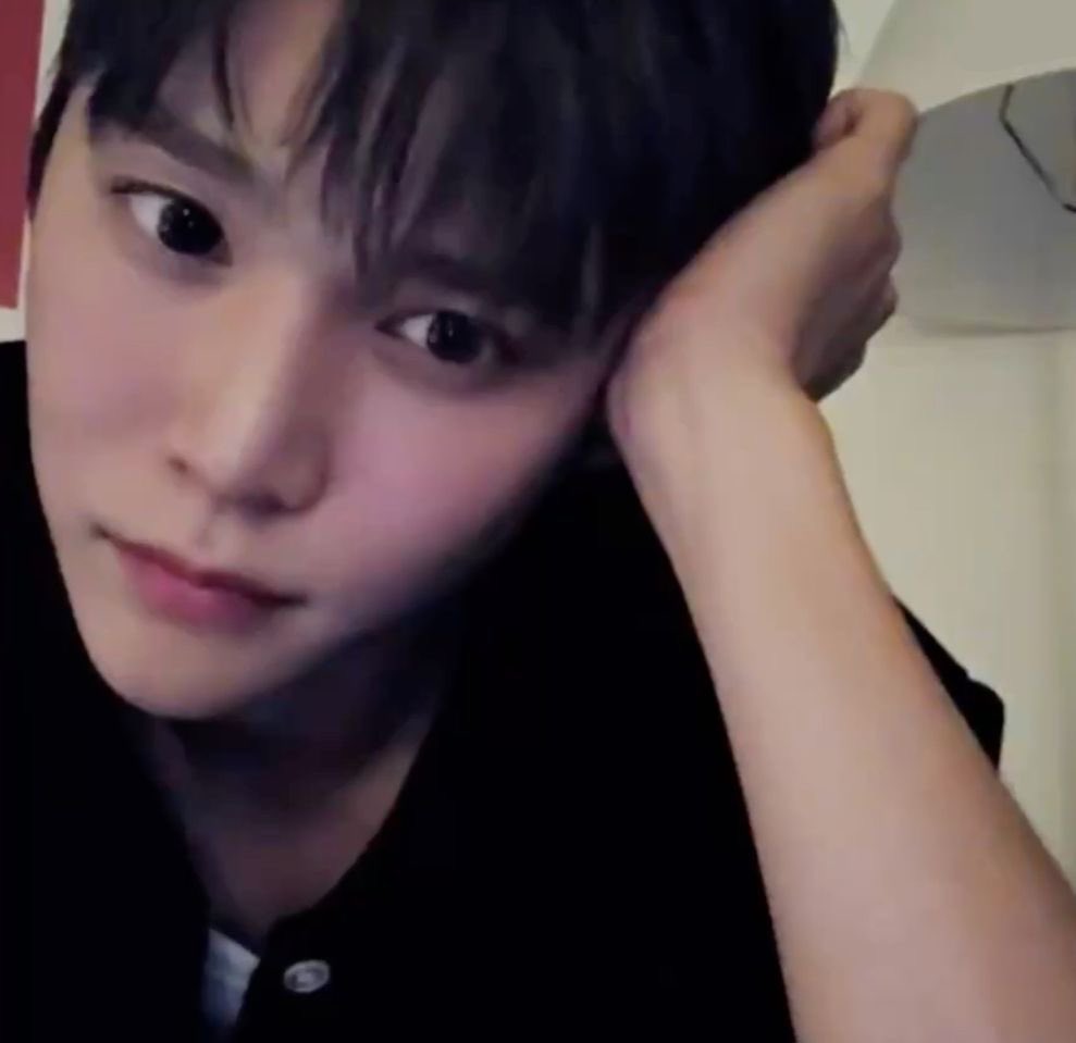 🥟꙳ (@kittyseokbabe) on Twitter photo 