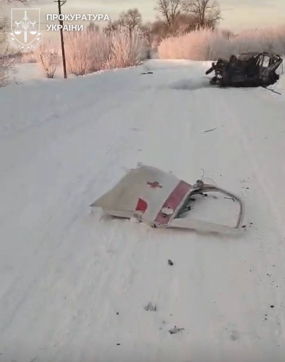 visegrad24's tweet photo. A Russian drone dropped a bomb on 2 young brothers near Sumy y-day.

The wounded brothers were picked up in ambulance by policeman Serhii Slavskyi &amp; his paramedic wife Kristina.

The ambulance was struck by a Russian drone while driving to the hospital. Only the driver survived https://t.co/bxhJZji1v4