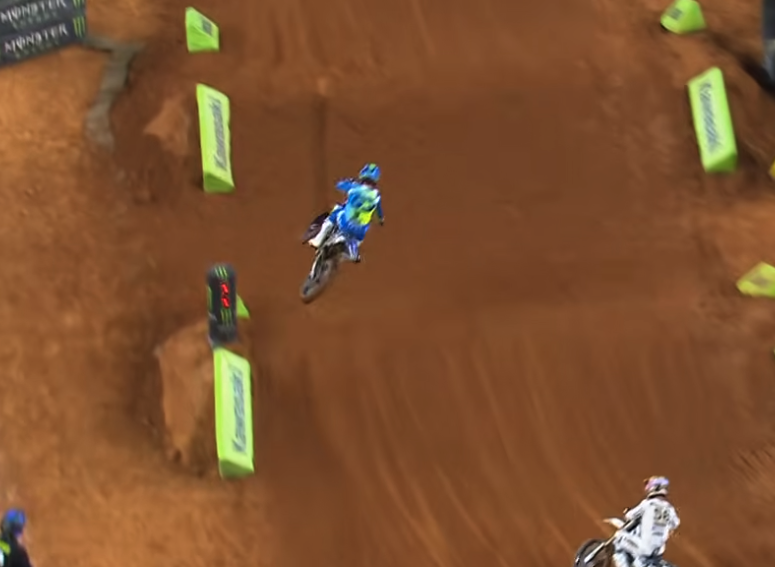 aaronavila's tweet photo. Jo def got costed. It was also red when Brown jumped it.  Ultimately AMA's fault why tf were the lights red #SupercrossLIVE https://t.co/rwc0BZxgzi