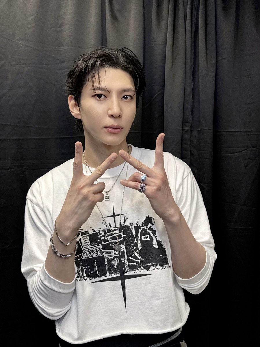 RealVIXX tweet media