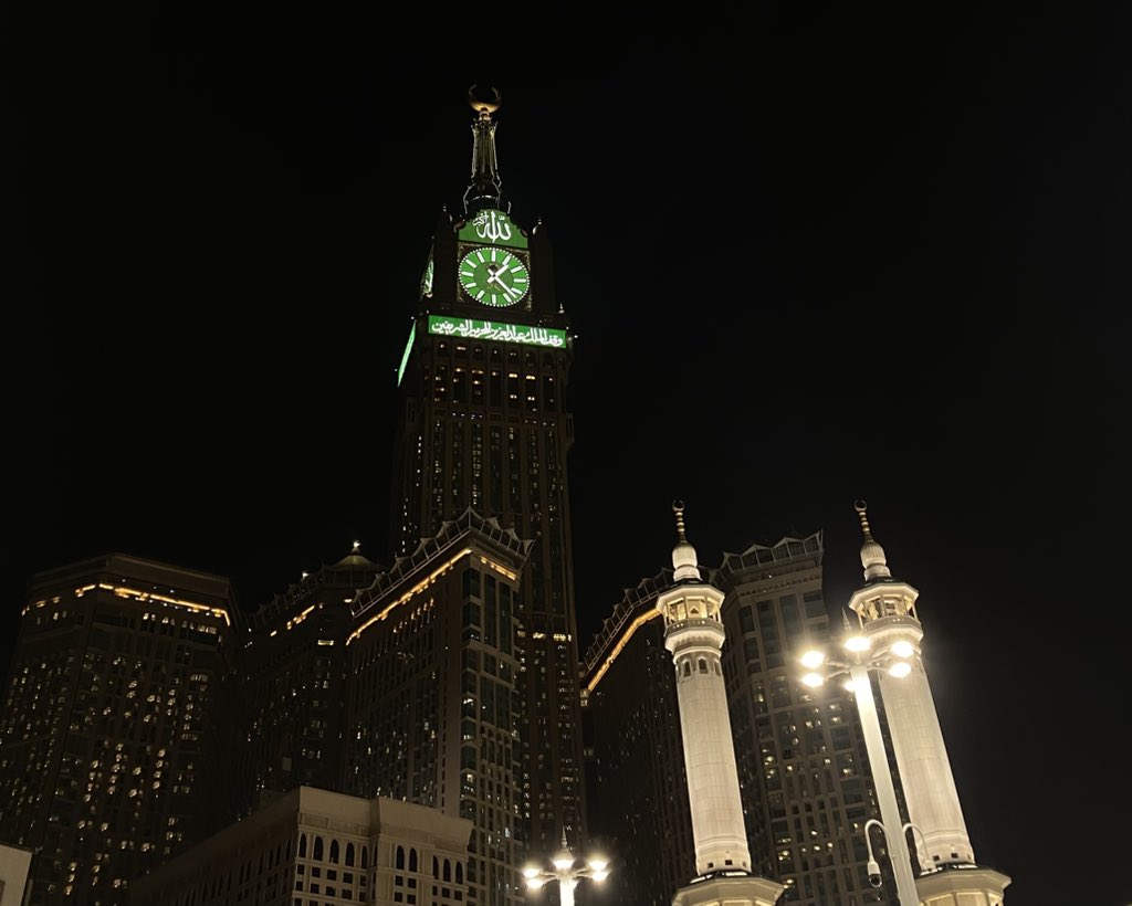 llo9u's tweet photo. طاب اللقاء و قرّت العيون و إرتوى القلب 
الحمدلله على التمام 
اللهم إجعلها عُمرةً مقبولة 🤍. https://t.co/DxFhdpR4VL