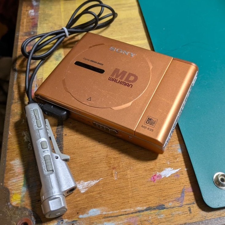 MD WALKMAN MZ-E25