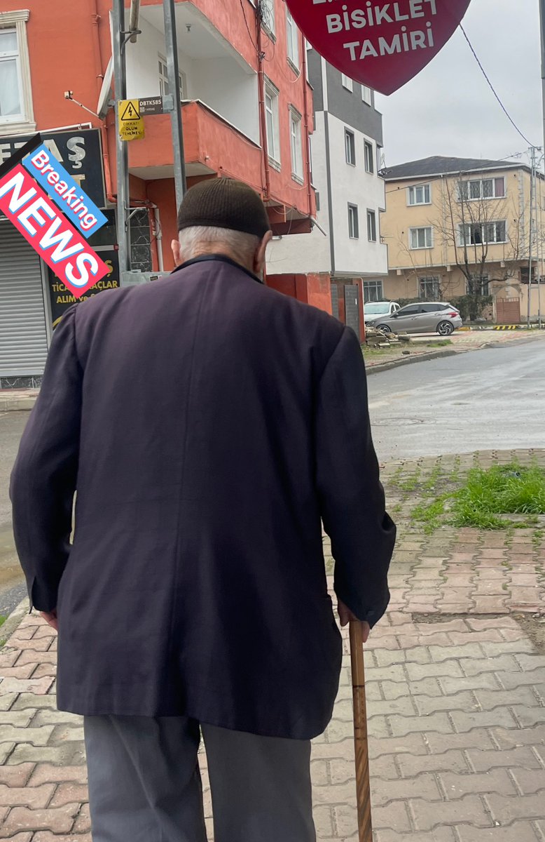 sittaare's tweet photo. Oruç tuttuğum için beni markete götürüyo istediğimi alıcakmışım onun hala küçük torunuyum https://t.co/dr3eCysOmN