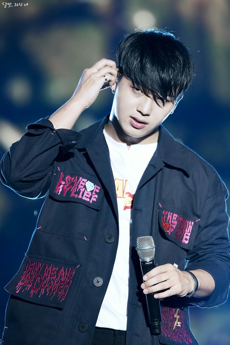 #LIMHYUNSIK #임현식 #BTOB #비투비
<a href="/BTOB_IMHYUNSIK/">임현식</a>
