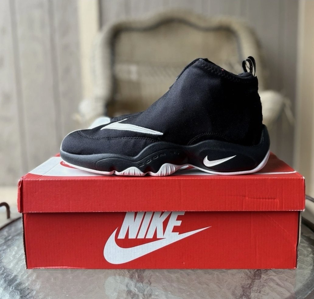 JMeraz112's tweet photo. @Roommates__Show @ATT Gary Payton... The Glove https://t.co/idE2jR1rjo