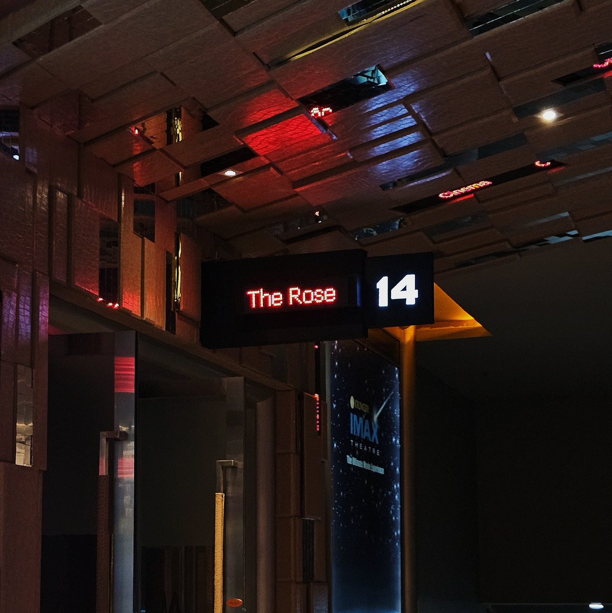 จบไปแล้วกับสารคดี Come Back To Me วันนี้Thai Black Roseไปดูกันเยอะเลยค่ะ 🖤🥀 หวังว่าสารคดีชิ้นนี้จะทำให้ทุกคนรักและชื่นชอบThe Rose มากขึ้นไปอีกนะคะ และขอให้การเดินทางของวงต่อจากนี้ จะมีแต่ความราบรื่น ถูกโอบกอดไปด้วยความรัก We Rose You❤️🌹 #เดอะโรส #더로즈 #TheRose #ComeBackToMe