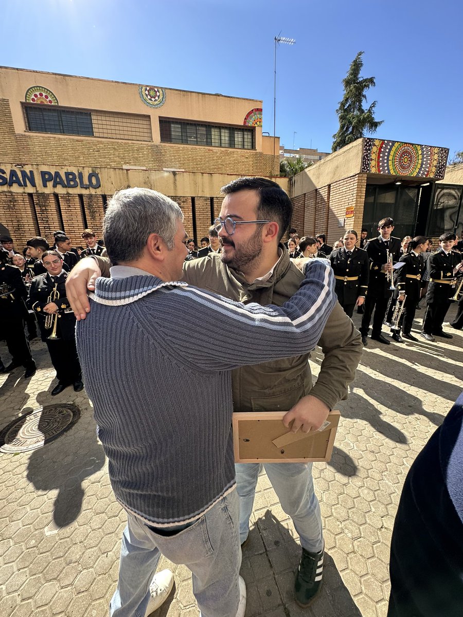 Agradecemos a la Juvenil <a href="/AgrupacionVR/">Virgen de los Reyes</a> , a cada uno de sus músicos, responsables, padres y madres el maravillos Concierto ofrecido en la mañana de hoy durante el besamanos de Nuestro Padre Jesús de la Salud “Kirri”

 #SaludDeSanPablo #Kirri2026
