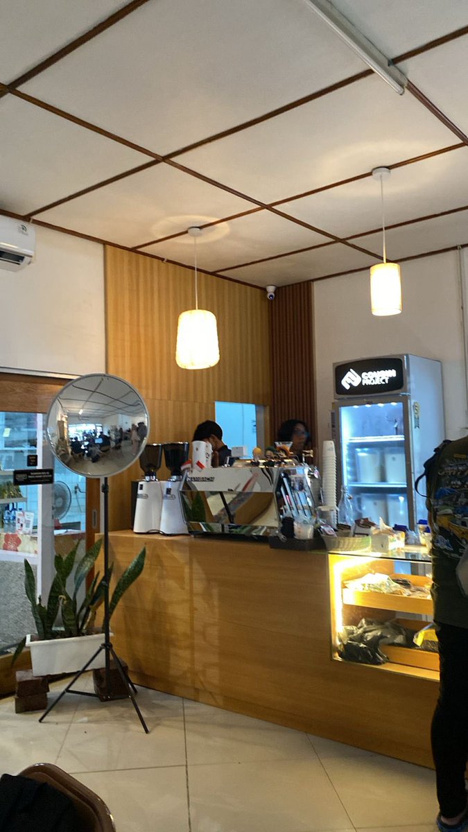 rizky__0's tweet photo. ngopi dulu☕️ https://t.co/qt0EAWhJ6V