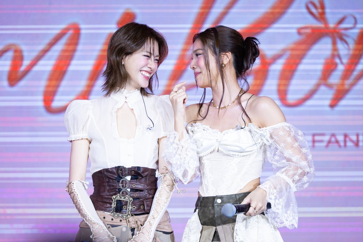 🧡💜 EMIBONNIE 1ST TIME IN MANILA #EmiBonnie1stFMinMANILA #EmiBonnie