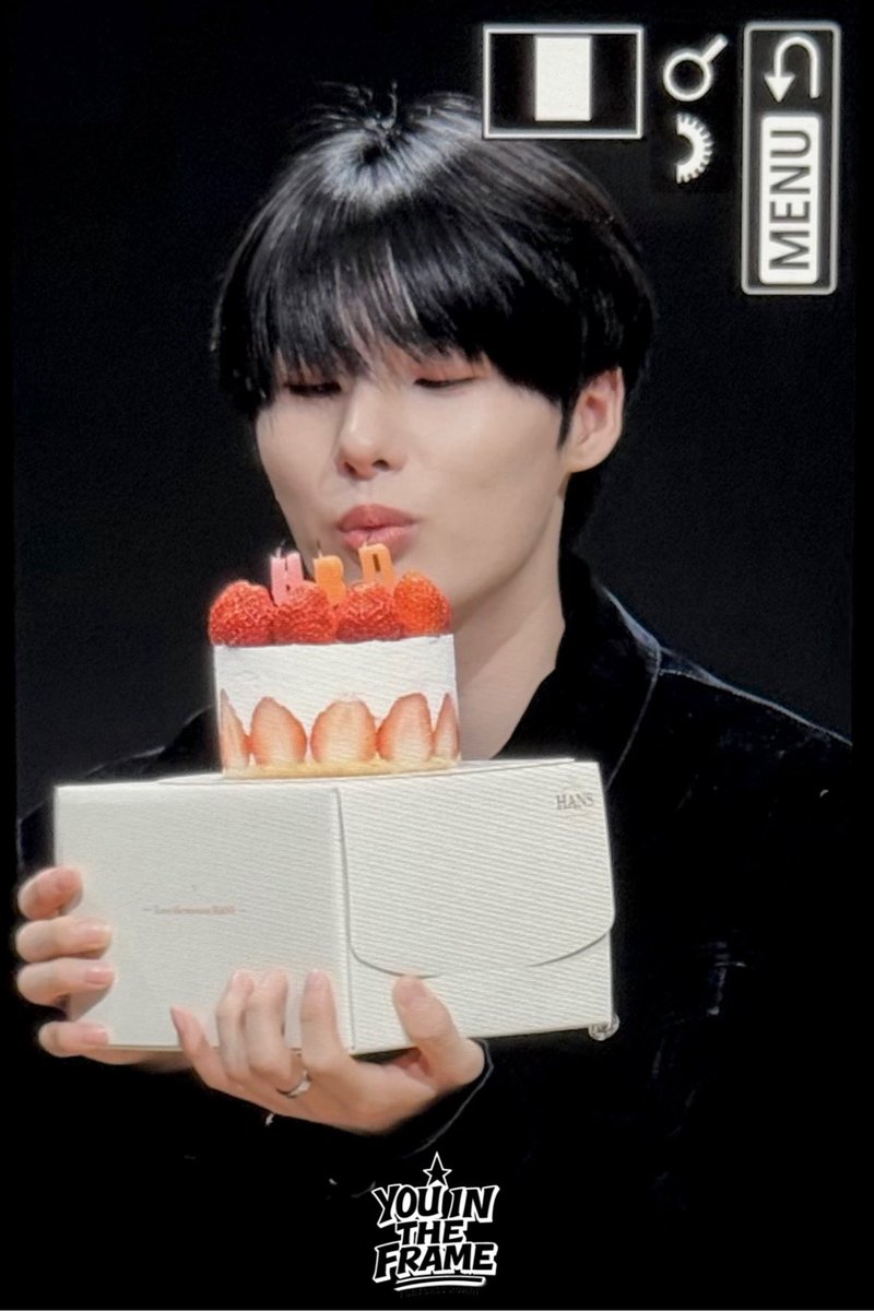 𝐘𝐨𝐮 𝐢𝐧 𝐭𝐡𝐞 𝐟𝐫𝐚𝐦𝐞 tweet media