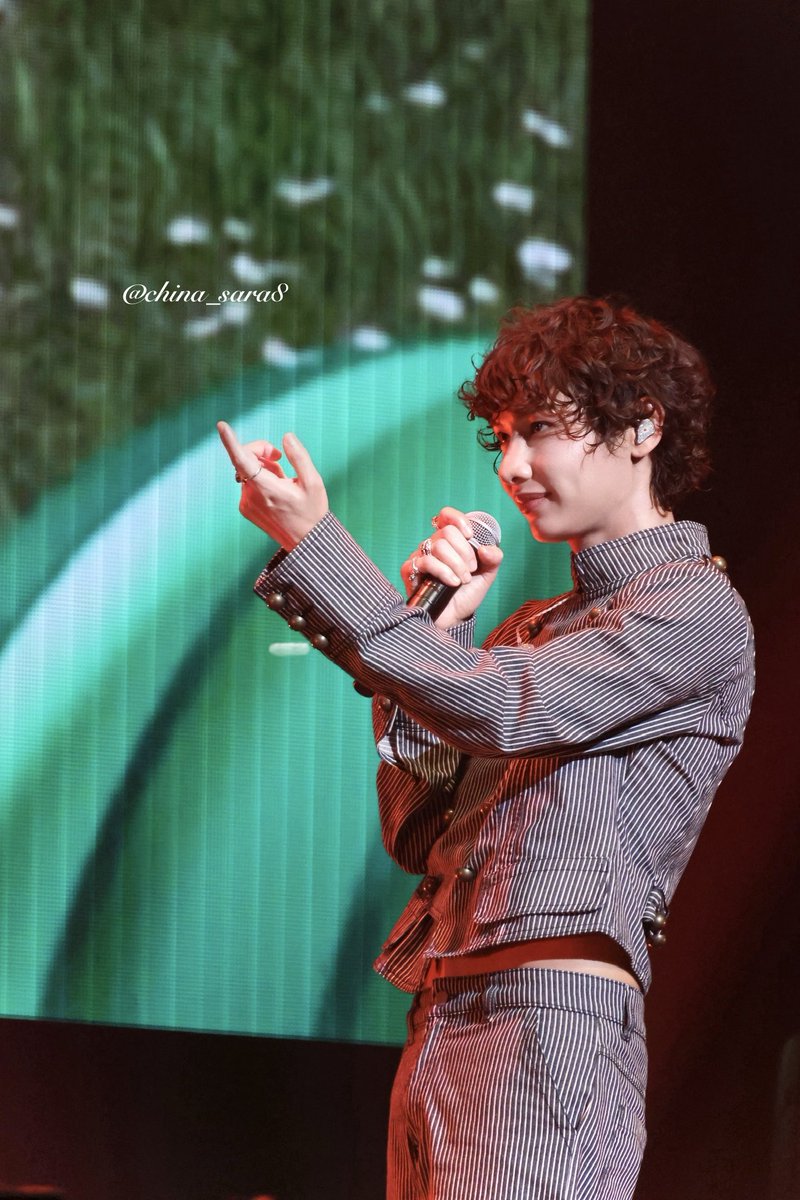 妖艶な微笑みすぎる
そりゃおふくんも惚れちゃうよね〜〜〜🫶

#GMMTVFANFEST2026JP
#กันอรรถพันธ์ #gunatthaphan