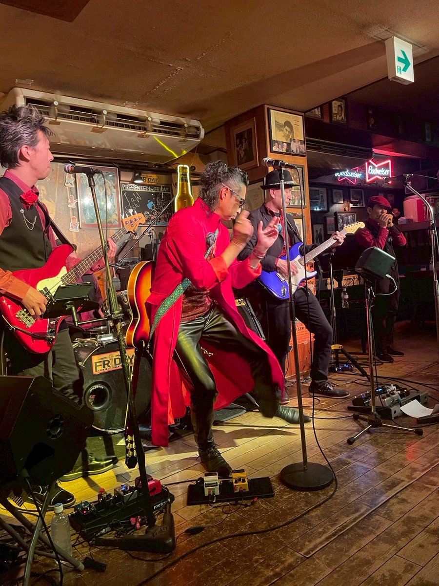 JawfishO's tweet photo. 昨夜のFRIDAYワンマンライブにお越しいただいた皆様、ありがとうございました！

磯原マスターが居ない寂しさと、でも見守られているような温かな空気を��感じつつ、2026年のスタートを切るライブが幸先よく盛り上がって感謝の一言です！

次はちょい先の9/19（土）にワンマンライブです！ https://t.co/o1H9qrCA4c