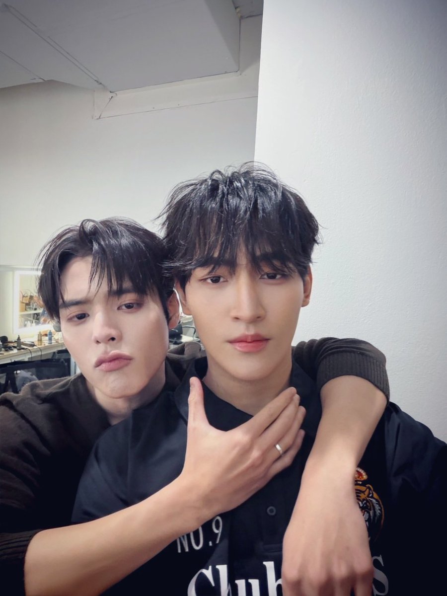 ohmthitiwat's tweet photo. ผิดไปแล้ว ยอมทุกอย่างเลยครับ ,,🥺 #MyRomanceScammerEP4 https://t.co/LbdlVus44X
