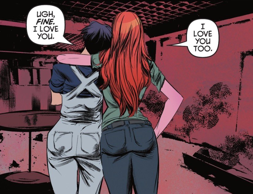 spoilercassie's tweet image. This out of context could be a lesbian couple #dctwt #batgirls