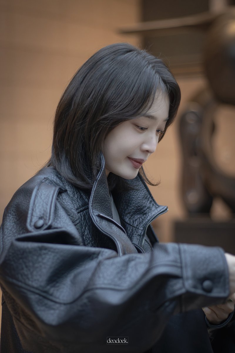 deodoek_'s tweet photo. 260215 #팬레터 퇴근길 

 #김히어라 https://t.co/NvNpwzRMIf