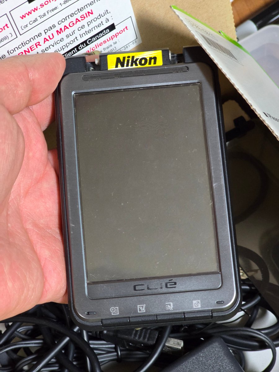 DZPAPIER's tweet image. 본가 찬장에서 클리에 th55 찾음