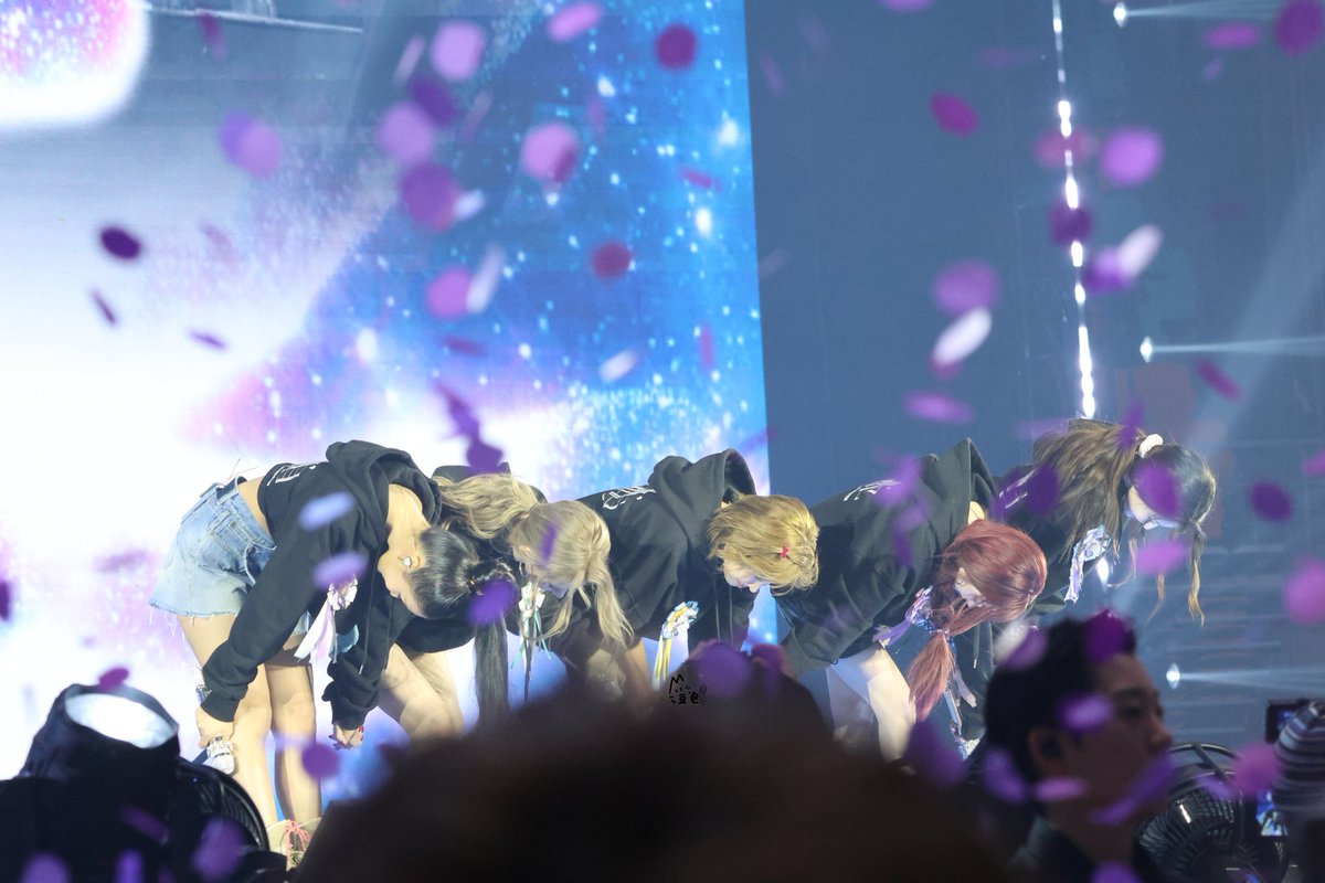 260222 idle world tour
syncopation 

#아이들 #IDLE 
#미연 #MIYEON 
#민니 #MINNIE #มินนี่
#소연 #SOYEON 
#우기 #YUQI #宋雨琦
#슈화 #SHUHUA #舒華