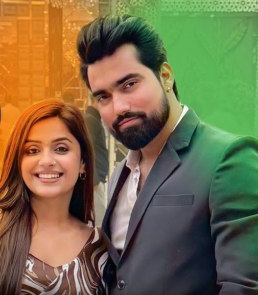 सोनाक्षी सिंह और शिल्पा khetwani के बाद कनिका शर्मा ने खुल कर बता दिया है।
 
विशेष ग्रुप के नफ़रत फैलाने वाल गुंडों को शादी तो  शाकिब सैफी से ही करेंगे उसके लिए मैं कुछ भी कर सकती हूं।
 
एक विडियो में कनिका शर्मा को शाकिब सैफी कुछ Islamic words सीखा रहे है जैसे।