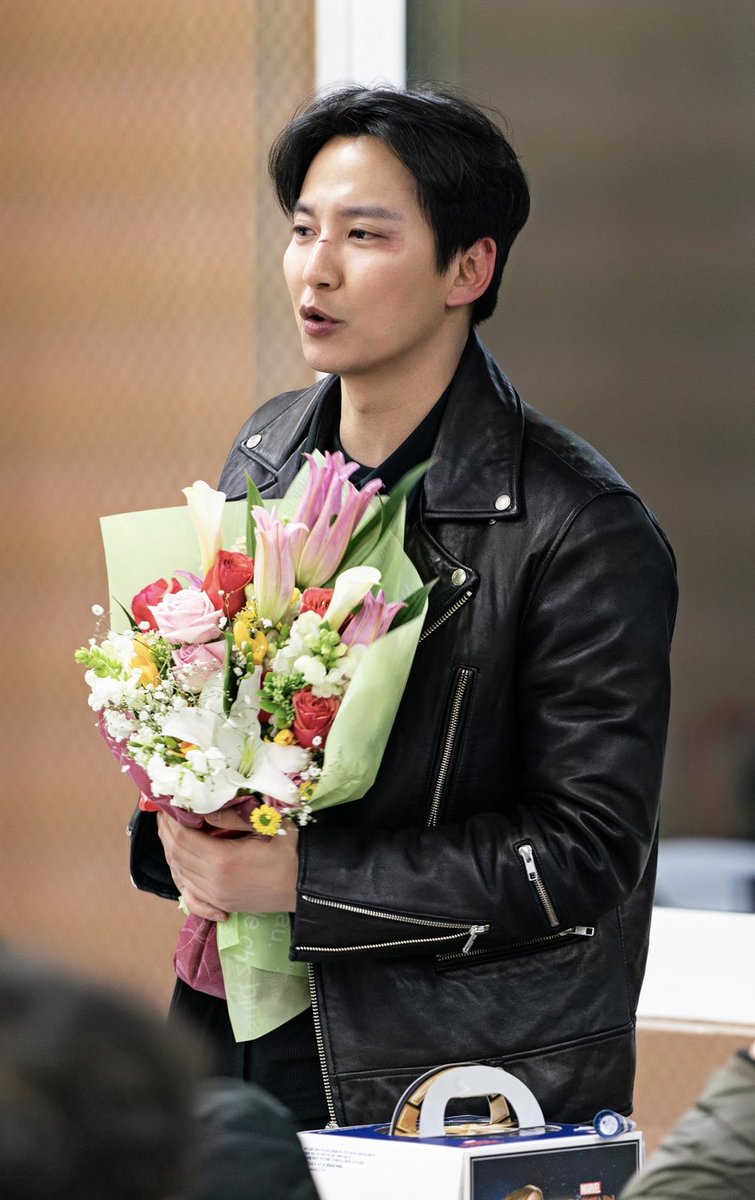 happy 27th debut anniversary my actor💕💕💕 
 #김남길_데뷔_27주년_축하해