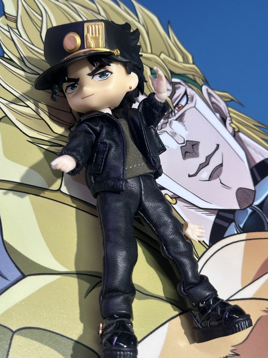 ジョジョ立ちさせようとしてくれてたんだけど両手とも左手になっててアニメ見た影響かJガイルが反映(？)されてるの無理だった笑笑。この時笑いすぎて自分たち過呼吸になってた。