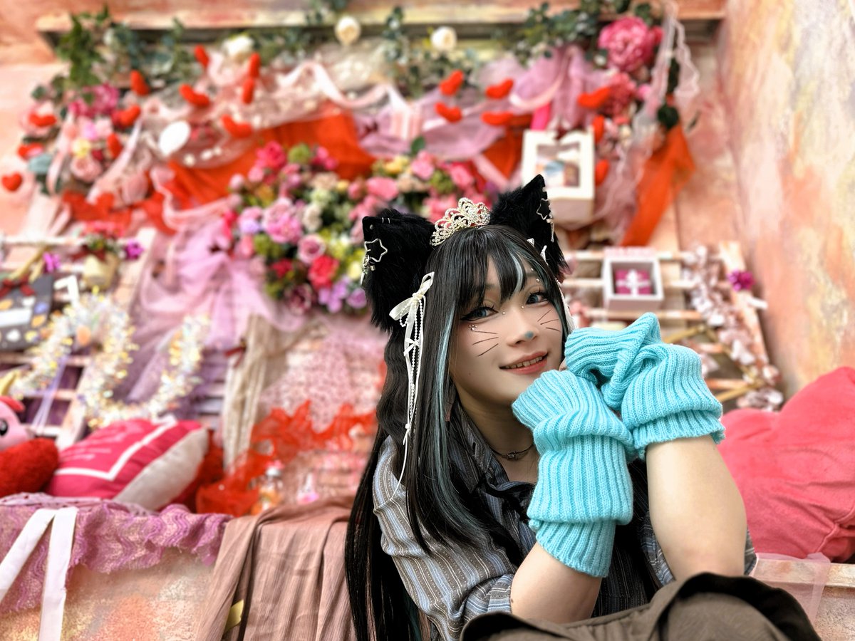 猫の日 ラストはこの一枚 セットにティアラがあったんで着けていただき