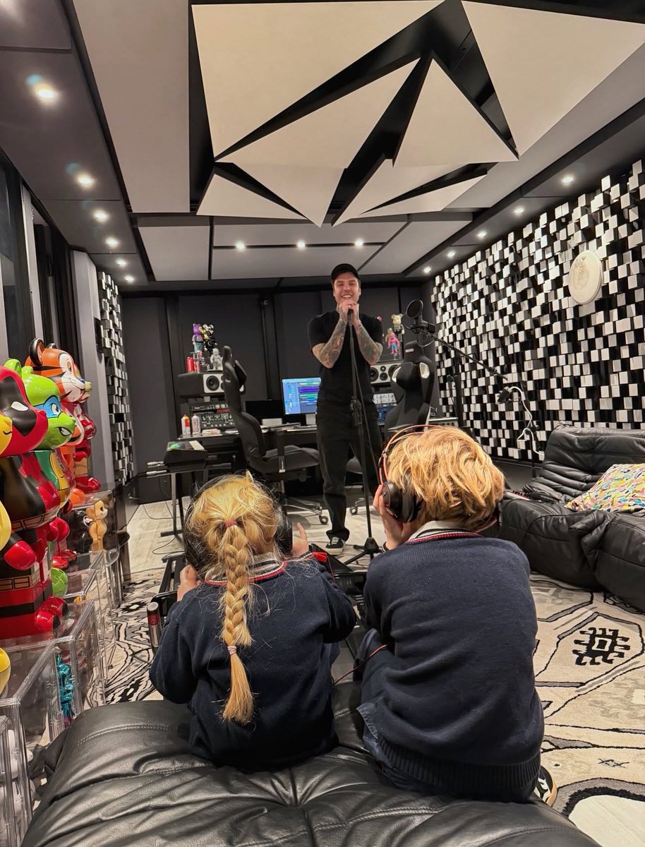 la giuria di qualità ha già espresso il suo giudizio 🎧❤️‍🩹 
#sanremo2026