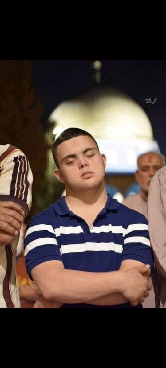 An imam in Gaza shared a story that changed how he understands prayer forever.
It wasn’t about perfect tajwid Or long qiyam.

In the first row of every Taraweeh prayer stood a man with Down syndrome.