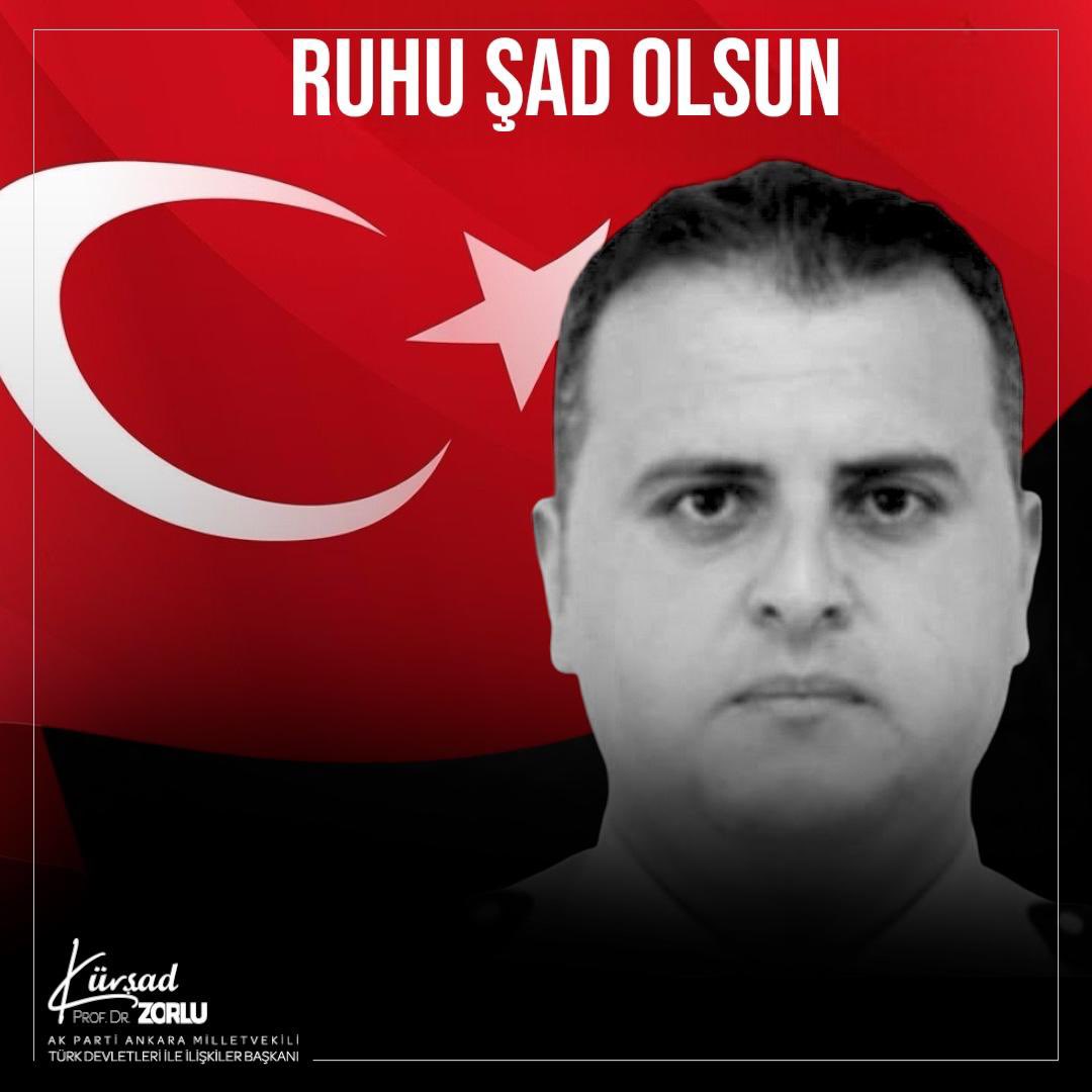 Tunceli’de görev yapan kahraman polisimiz Erhan Orhan’ı geçirdiği kalp krizi sonucu kaybetmenin derin üzüntüsünü yaşıyoruz. 

Şehidimize Allah’tan rahmet başta acılı ailesi olmak üzere sevenlerine başsağlığı ve sabır diliyorum.

#Şehit #ErhanOrhan #Bolu