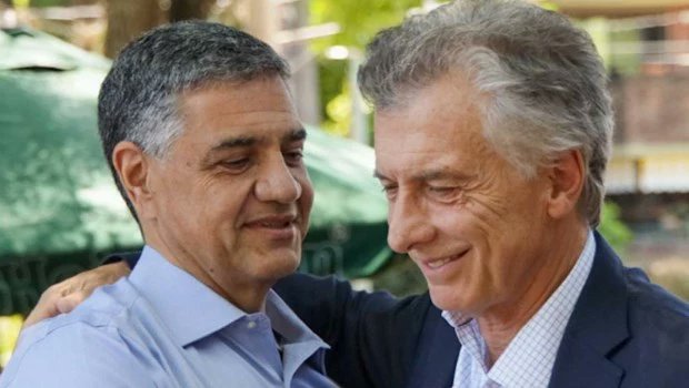 Los Macri intentan preservar su control de CABA, pero dependen de que Bullrich no sea candidata, es decir, de la interna libertaria. Otro tema: el dólar ni se enteró del paro de la CGT y de la movilización de los tirapiedras
laprensa.com.ar/El-plan-de-los…