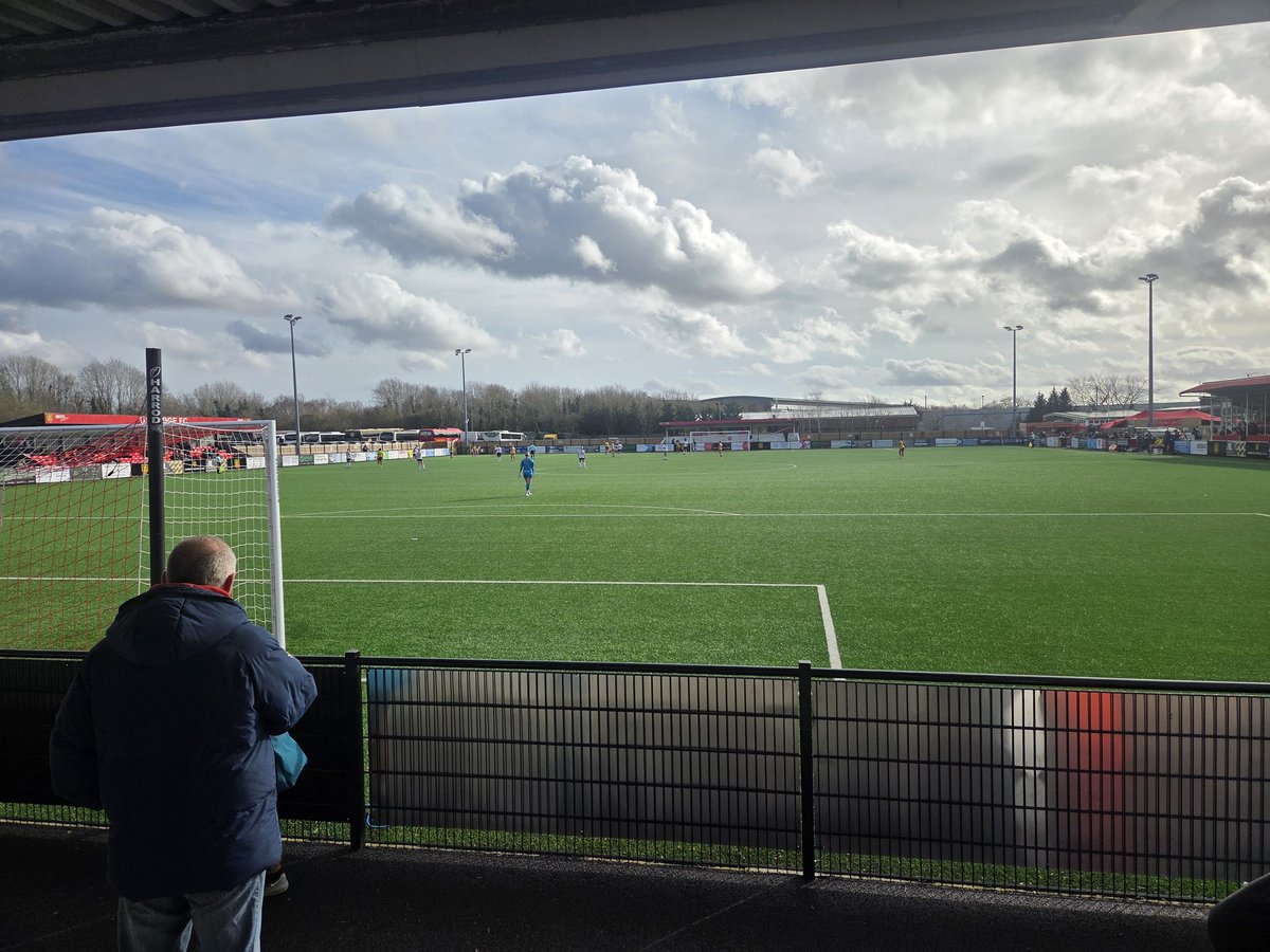 davidquick100's tweet photo. Todays match @WatfordFCWomen v @CTWomenFC Come On You Golden Girls #watfordfc https://t.co/0HBCm8p4zP
