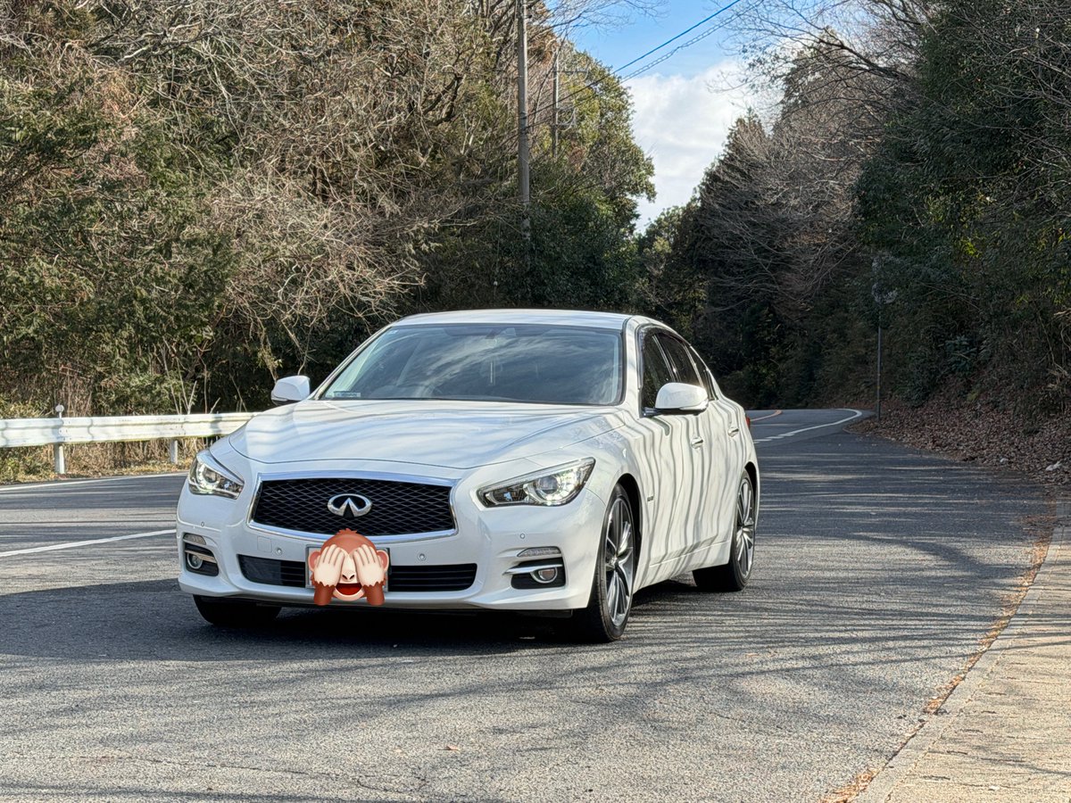 皆さん 今こそ V37 SKYLINEですよ 前期なら90〜位から買えて V6 3500cc