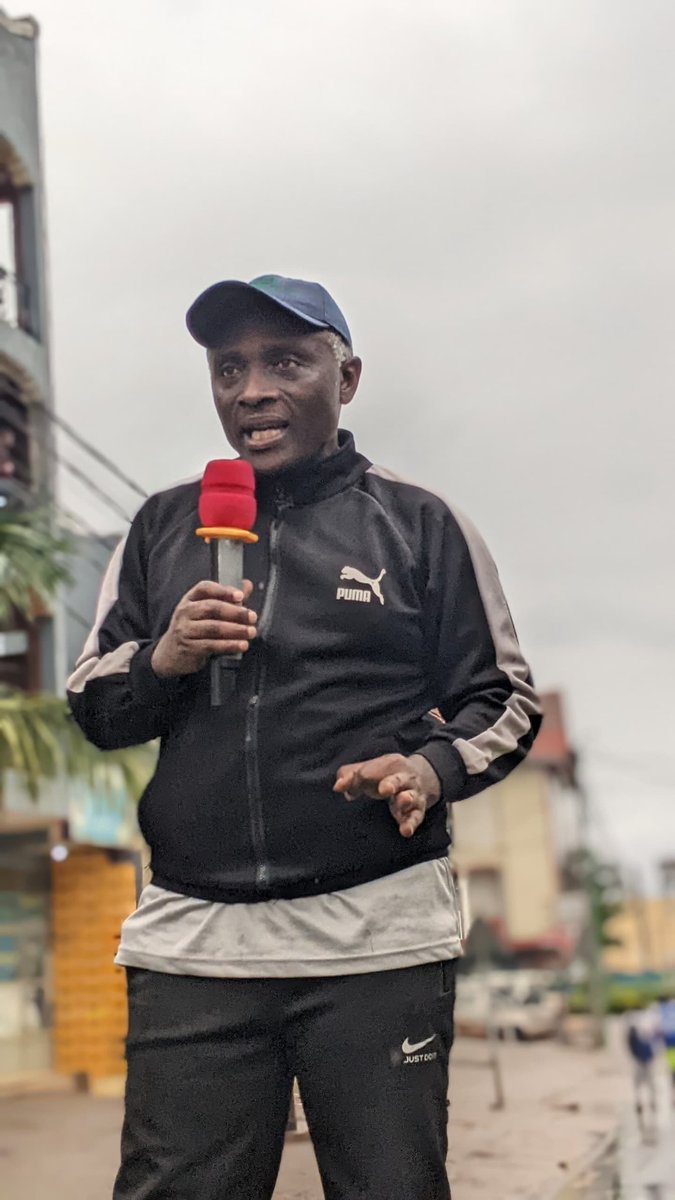 RYVCP_Kamembe's tweet photo. None #RYVCP_Kamembe twitabiriye Siporo Rusange #CarFreeDay yabereye mu Mujyi wa @RusiziDistrict. Ni igikorwa twifatanyijemo n'abayobozi mu nzego zitandukanye ndetse n'abatuye muri @KamembeSe!

Yakurikiwe n'ubutumwa bushishikariza abaturage kwitabira gahunda za Leta.

#Tujyanemo🤝🏼 https://t.co/GxaDyPu9kH