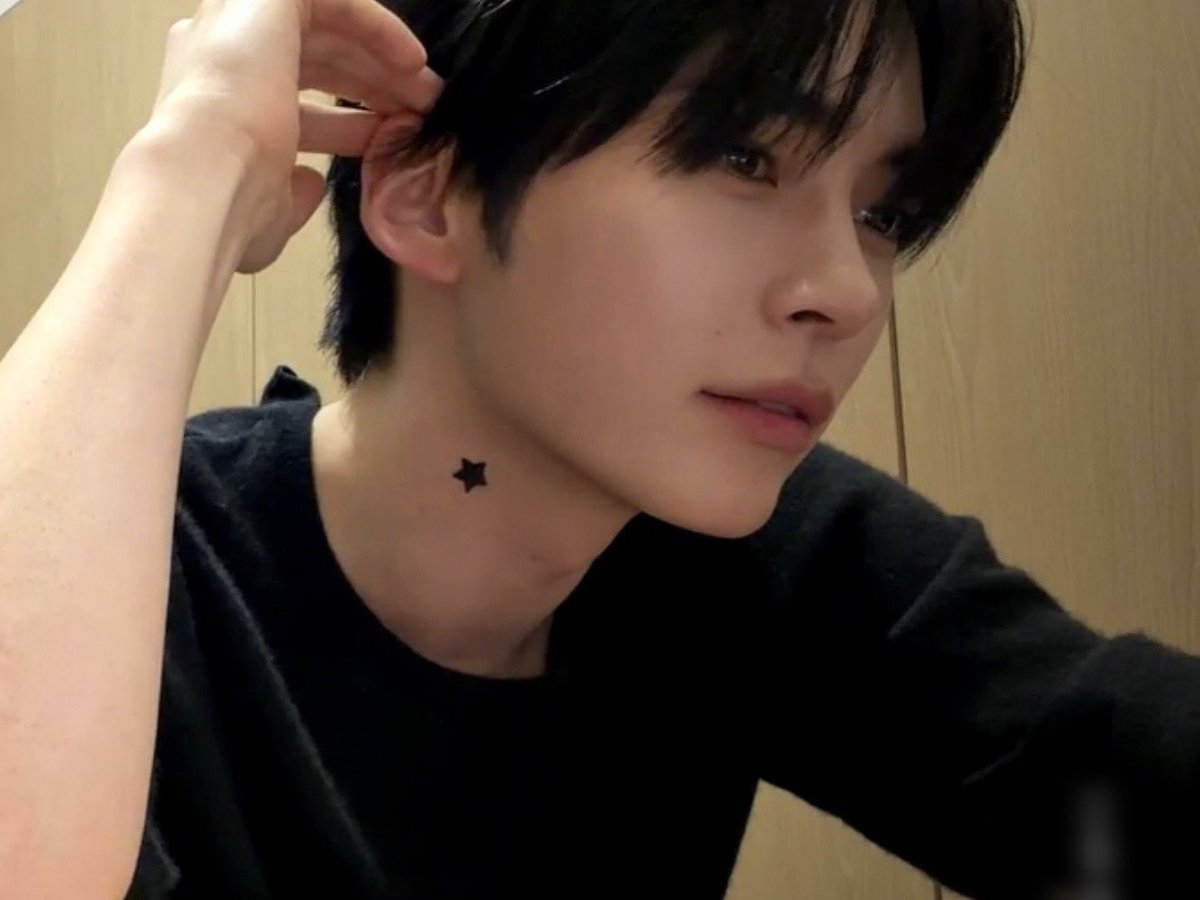 clovnini_'s tweet image. 어떻게 이렇게 예쁜 거예요??