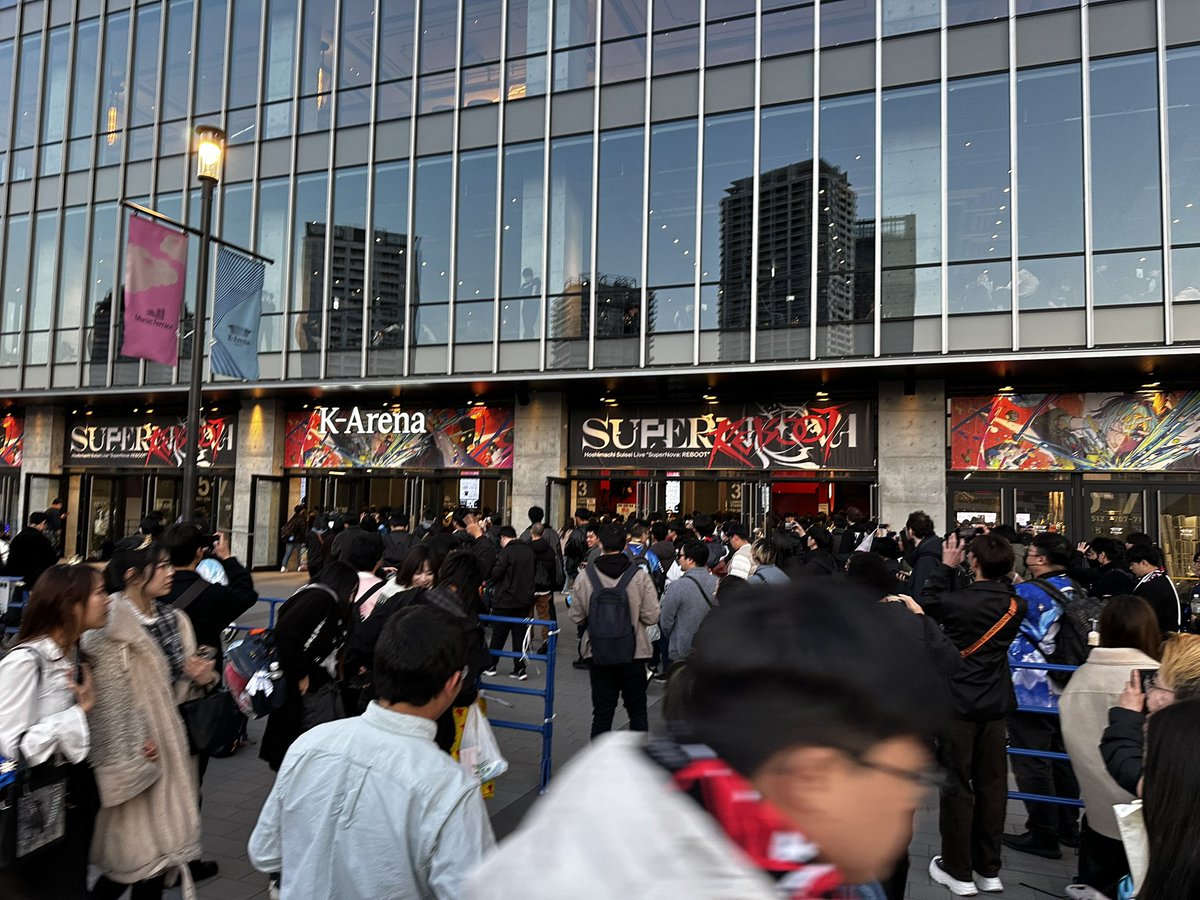 Mappy_Sochie's tweet photo. 土曜朝からバンダイミュージアムいって工場見学して星街のライブいって、日曜横浜遊び倒して帰宅
沢山歩いて疲れたが楽しかった
ライブの生音と生牡蛎でしか取れない栄養があるんや！ https://t.co/sl0lUVwprP