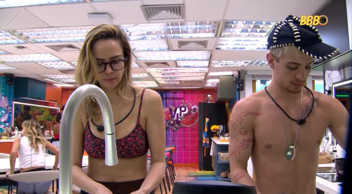 Ana Paula limpou a casa hoje?🧙 tweet media