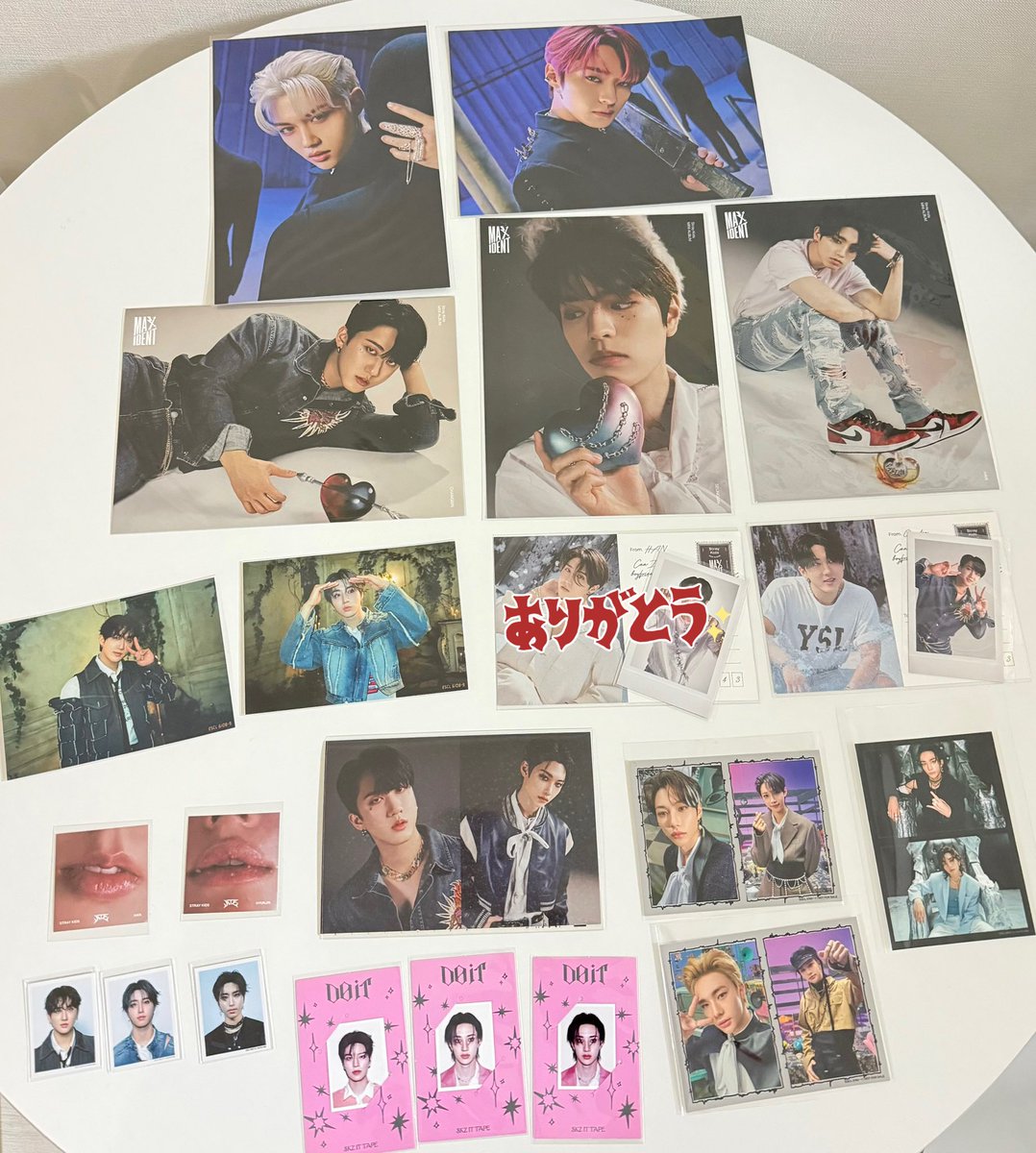 trade_syp's tweet photo. straykids スキズ 過去 特典 トレカ 交換 ユニット ID メッセージカード グッズ バンチャン リノ チャンビン ヒョンジン ハン フィリックス スンミン アイエン

譲)画像1〜4
🐺🐰🐖🐇🦙🐿️🐥🐶🦊

求)🐰🦊
未所持多い為、なんでも検討

n:1 n:n 可能◎
レート考慮お願いいたします🙂‍↕️ https://t.co/peRDWr3fKu