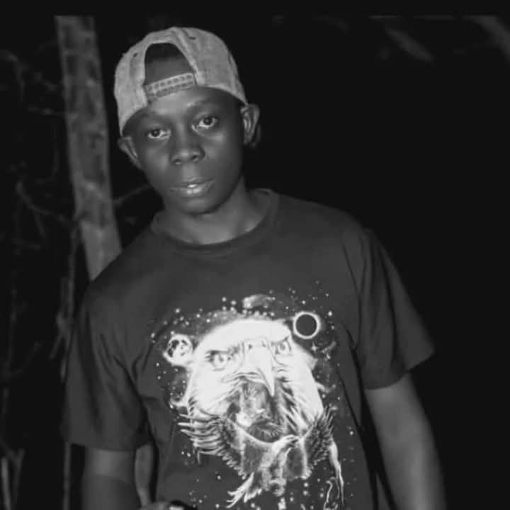 24 years old today. ❤️

1 Bachelor's degrees 
One professional course. 
1 Masters Degree ongoing. 

Happy birthday to me