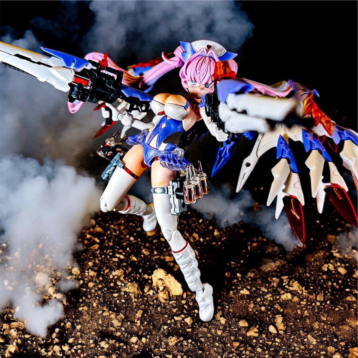 nachoshobby's tweet photo. デザイアメイデン・メディック完成。
安定のblock2素体で稼働もバッチリ！ただ、ポニテと背部ユニットの接触は気を使いますね。
個人的にアンプルホルダーが好みです。
#メガミデバイス 
#コトブキヤ
#プラモデルライフ 
#美プラ https://t.co/FMikMhhXqj