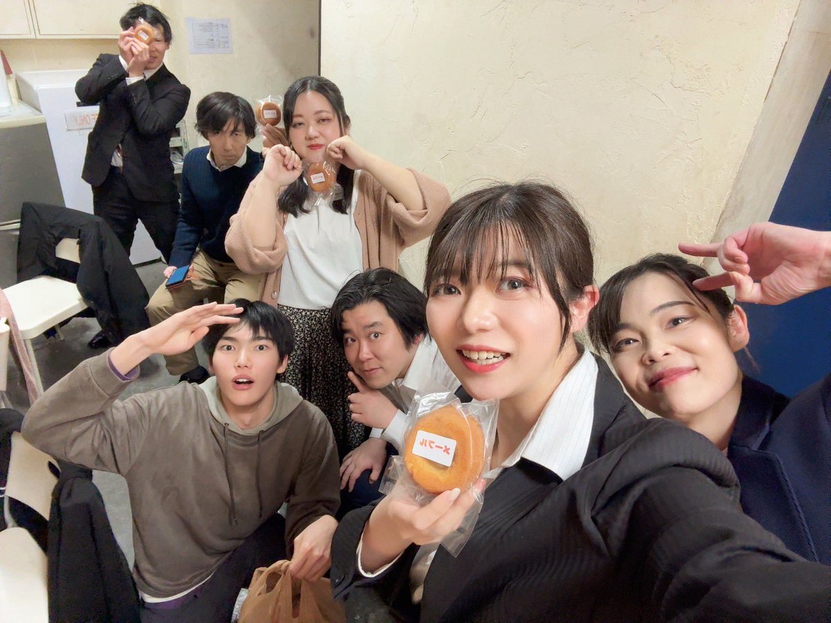 Byu_0215's tweet photo. 『十二人のいかれるひと』四日目終演٩( ᐛ )و明日は��日

明日は今までとスケジュールがズレるのでお気を付け下さい(*´꒳`*)
開場16:30～
開演17:00～

上演時間は一時間半でございます( ᐙ )

最終決戦よろしくお願いします٩( ᐛ )و笑

 #十二人2026 https://t.co/40M3VbVlAM