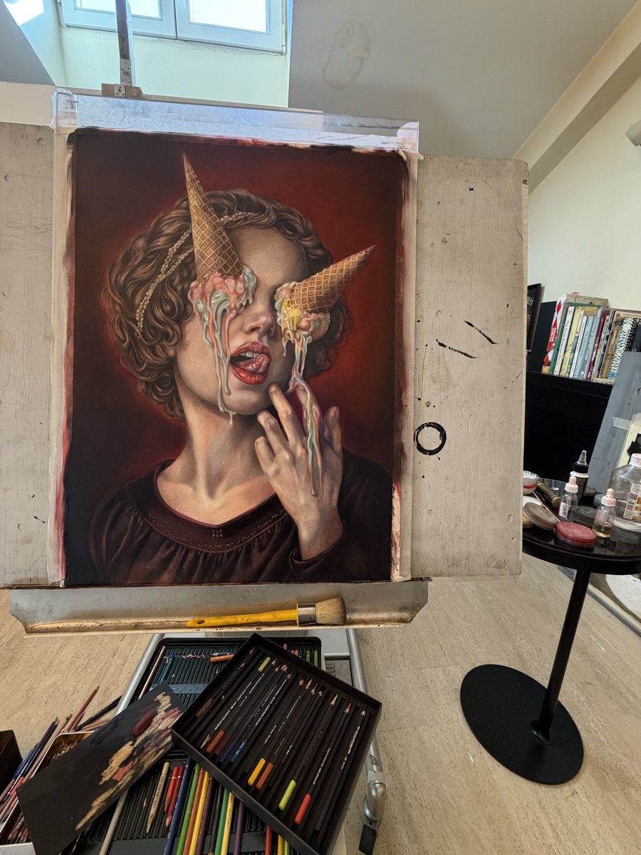 Gm! This is one is available with blockchain options. Dm is open for more info 👁️