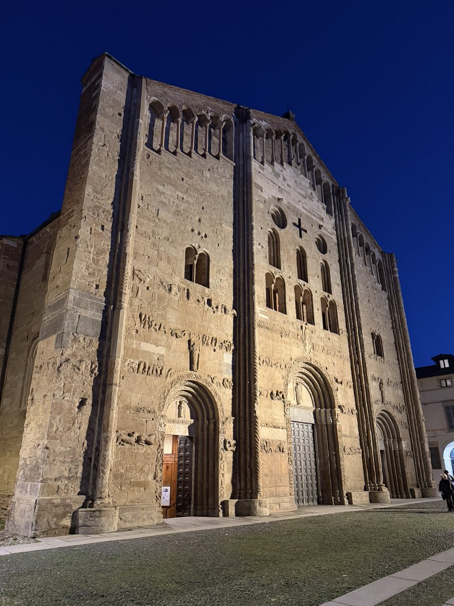 __lo_ste__'s tweet image. ieri, #Pavia , giornata bellissima e senza pensieri.